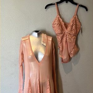 We are HAH Mama C and bodysuit set NWT